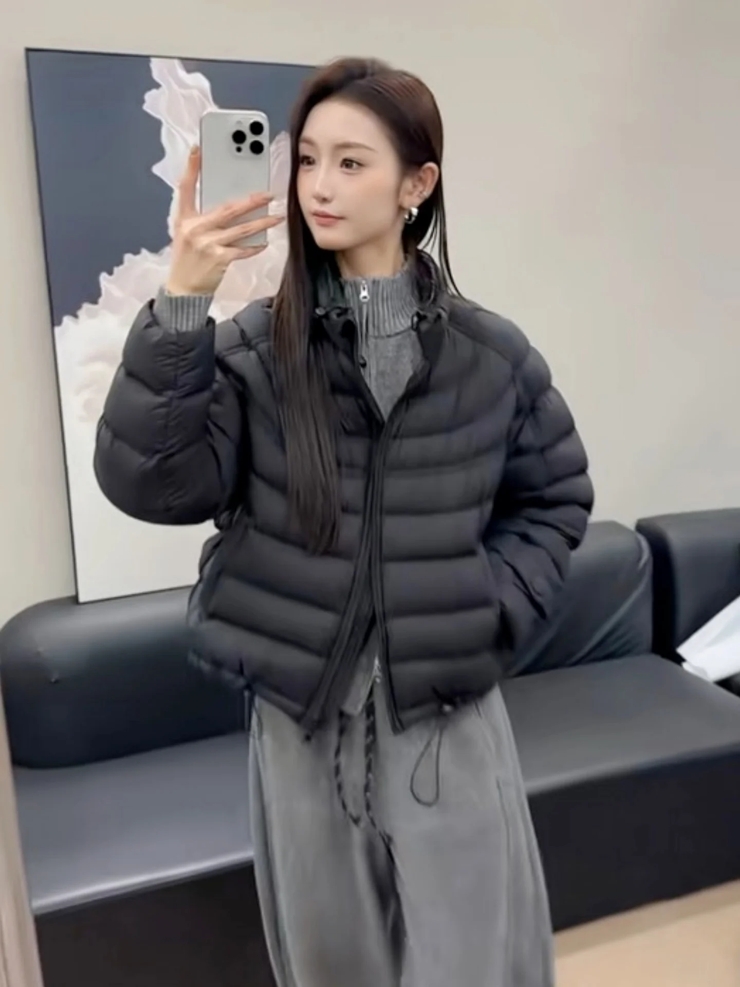 

Loose Fit White Duck down Puffer Jacket Women's Short Style Korean Winter Coat Lightweight Fluffy Sleeveless Coat