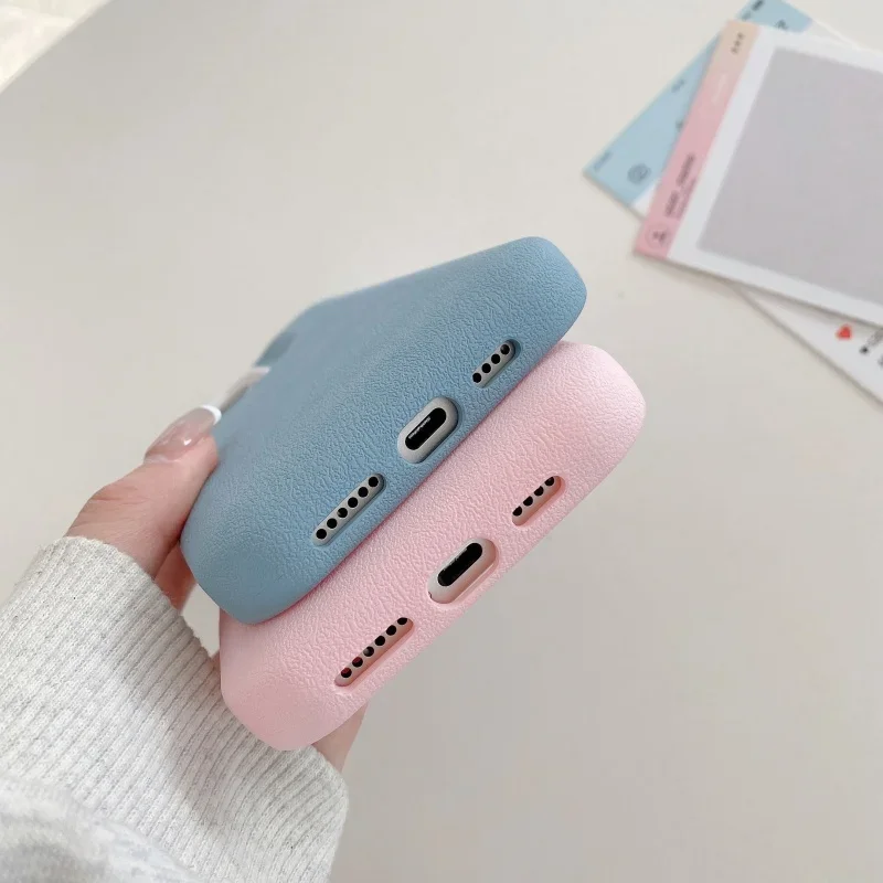 New Solid Color Skin Texture Pattern Bread phone case for iphone 16 15 14 13 12 pro max 16 plus Shockproof Bumper cover Luxury