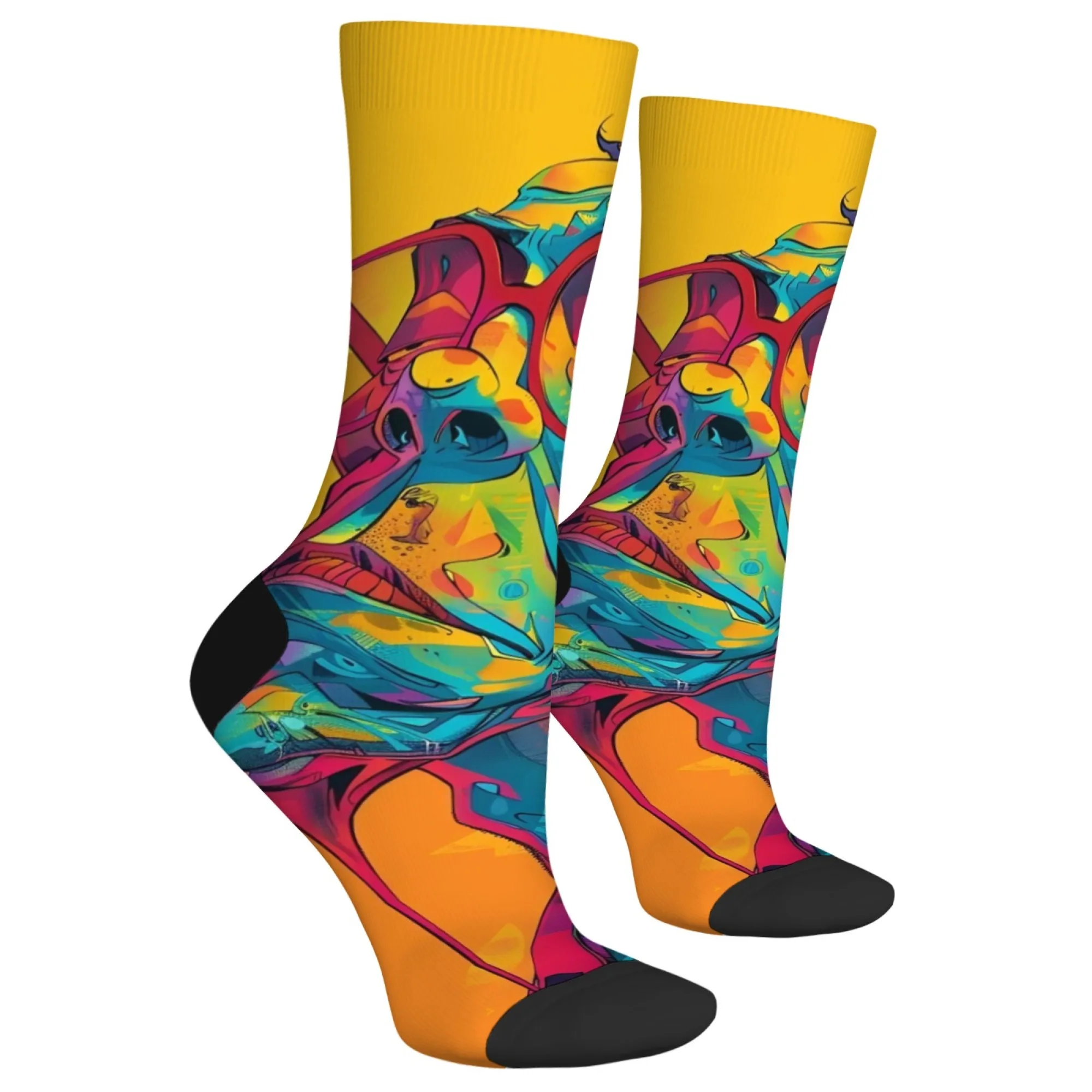 

Pop Comic Graffiti Socks，Oversized Character Faces with Speech Bubble Tags，Halftone Dot Patterns for Retro Urban Street Style