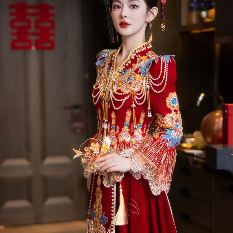 The bride's new Chinese-style wedding dress velvet heavy industry for ceremony