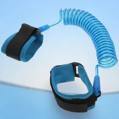 

Поводок-фиксатор на запястье от потери 2 м для детей и взрослых, регулируемый, надежный ремень для использования на улице, страховочный поводок для детей