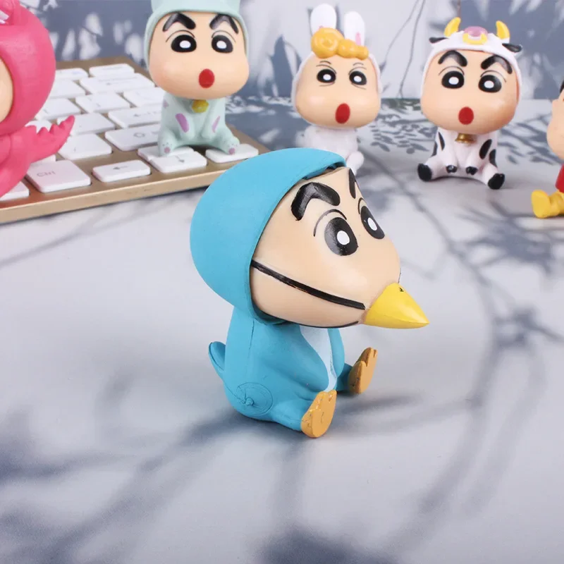 بانداي 6 قطعة/المجموعة 2024 أنيمي تلوين شين تشان كوس الحيوانات Kawaii Q نسخة الشكل البلاستيكية نموذج اللعب دمية جمع سيارة الحلي الهدايا