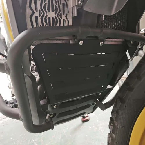 Imagen 2 del producto Para Loncin VOGE 300 Rally 300 GY RALLY300 accesorios protección del radiador cubierta frontal del motor guardabarros Protector Crap Flap