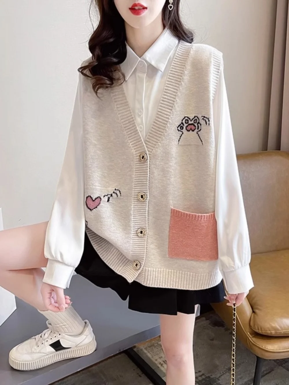 

Женский вязаный жилет-кардиган: модная верхняя одежда для осени и зимы, новый стиль, V-образный вырез, смесь полиэстера, застежка на одну пуговицу