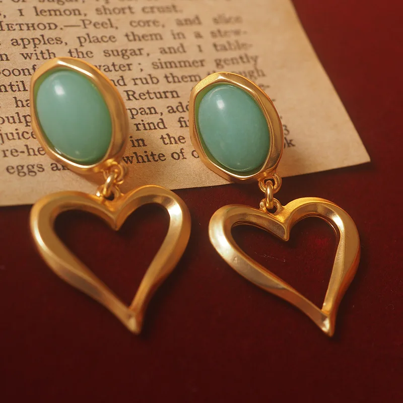 

Vintage Metal Heart Tassel Earrings - Euro-American Women's Statement Studs, Edgy Heart Design