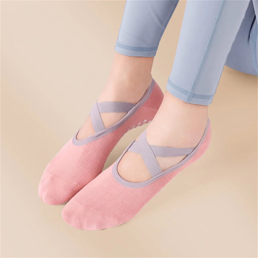 

Non Slip Yoga Socks With Grips Hospital Anti Skid Socks Non Skid Grip Cotton Socks For Pilates, Ballet, Barre, Barefoot