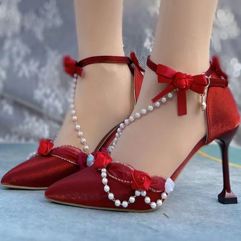 Zapatos de tacón alto rojos para novia, estilo Lolita, hechos a mano, con flores de rosa, de diseño de lujo, tipo Mary Jane, elegantes, para bodas y fiestas.
