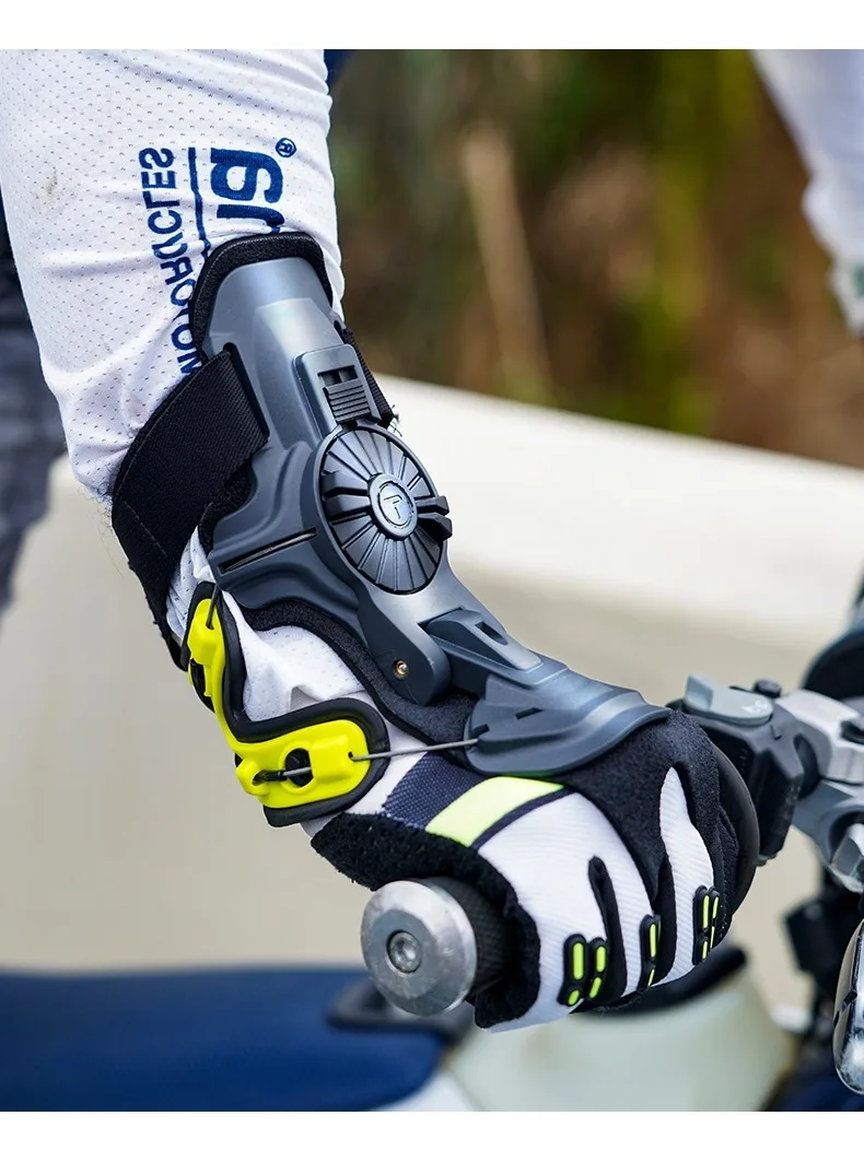 AliExpress off-road Motorcycle wrist guard X8 wrist support   protective equipment Exoskeleton Armor Anti distortion skiing dirt bike