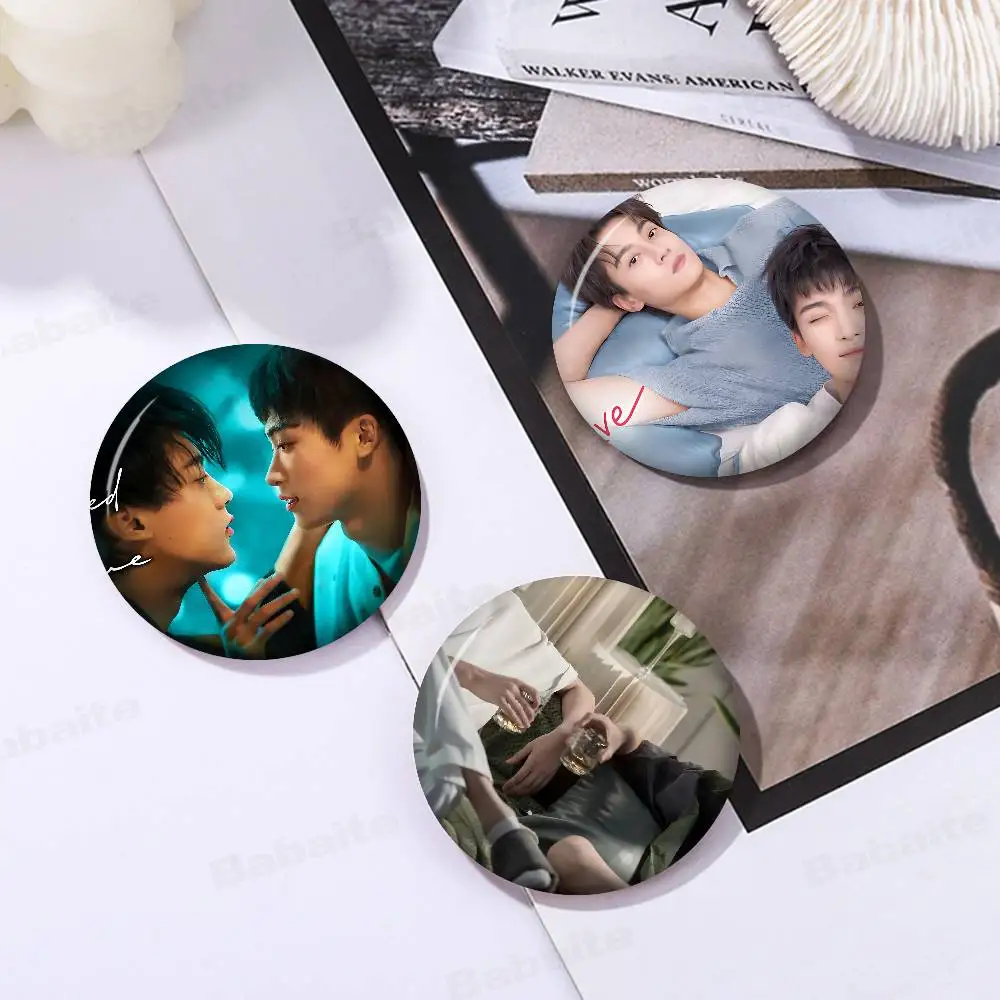 R-Revenged Love Movie Creative Pins Funny Round Snap-in Brooch Badge Backpack Hat Accessories Jewelry Gifts for Friend