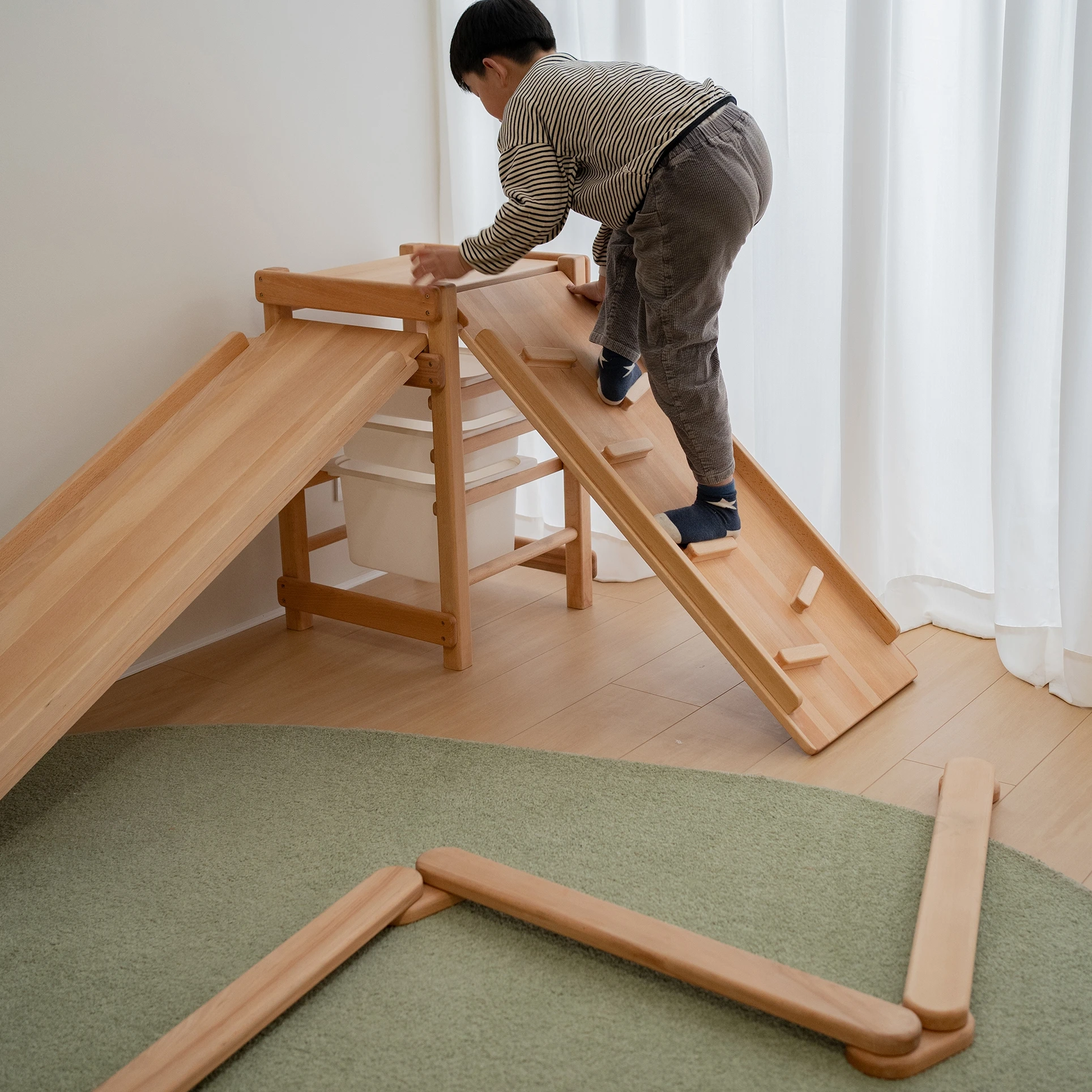 

Montessori Wooden Climbing Frame - 3-in-1 Kids Slide, Balance Beam & Climbing Set for Toddlers 2-5 Years (Indoor, EN71 Certified