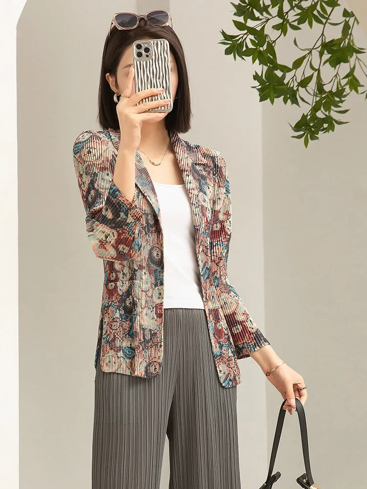 Miyake Pleated Printed Blazer Women\'s Design Niche Temperament Commuting Versatile Suit Collar Single-breasted Short Top