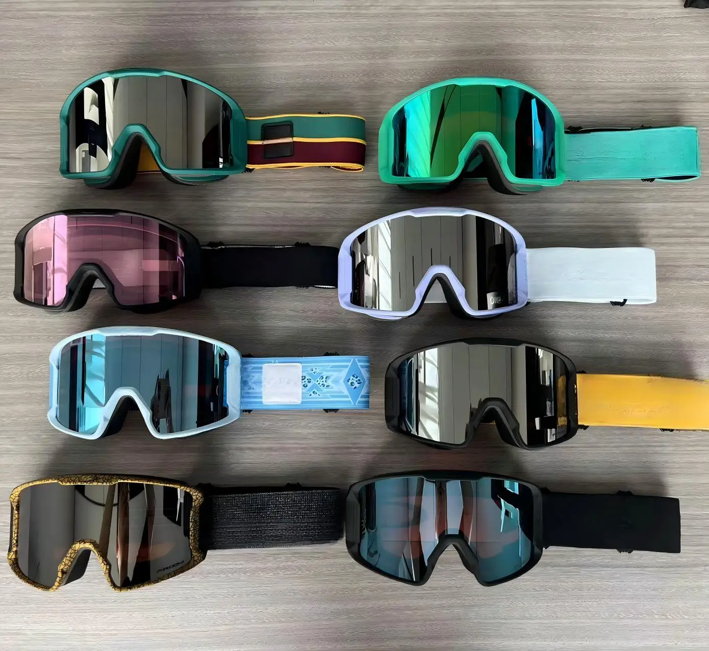 

Лыжные очки люксового бренда, противотуманные лыжные очки, легкие солнцезащитные очки с цилиндрическими линзами, лыжные инструменты, зимние предметы первой необходимости, подарок