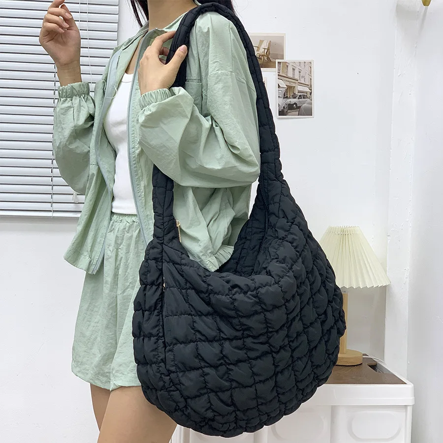 Bolso de mano grande acolchado de nailon para mujer, bolsa de hombro grande, informal, de calidad, de algodón, 2023