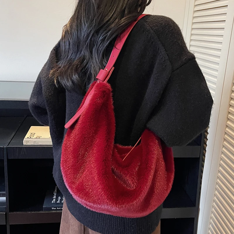 Winter Red Plush On… - image