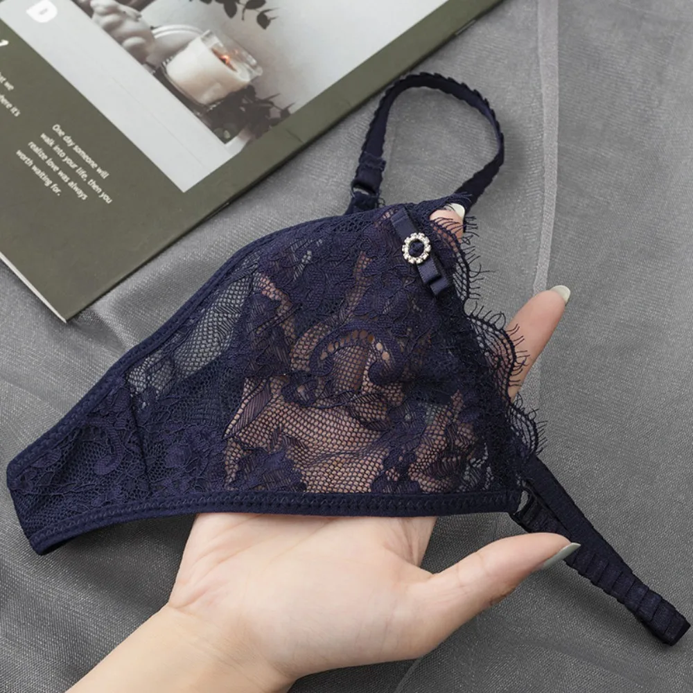 Sexy Lace T-pants with Thin Straps Hollowed-out Seductive Panties Cotton Low-rise Thongs Women's Transparent Panties Underwear