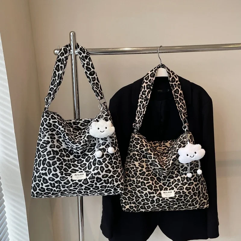 Canvas Leopard Print 2024 Hot Selling Shoulder Bag Large Capacity Zipper Versatile Fashion Handbag Soft Simple Trendy Tote Bag