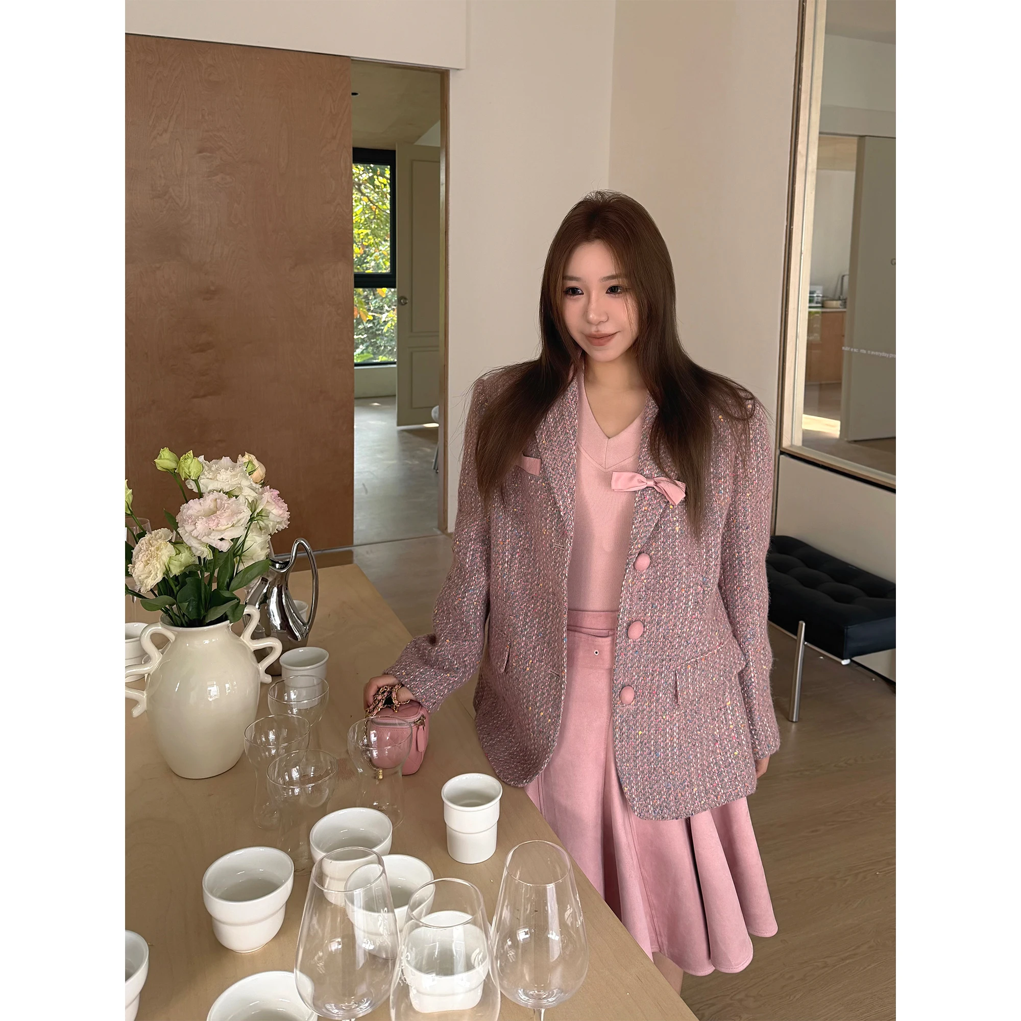 

Комплект: шерстяное пальто и розовая замшевая юбка в стиле моданни, с принтом «Ранняя весна в Париже», приталенное, с длинными рукавами, для женщин