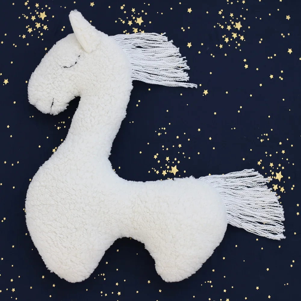 Baby Photography Props Lovely Soft Plush Unicorn Auxiliary Modeling Pillow Animal Horse Doll Cushion Newborn Photo Accesorios