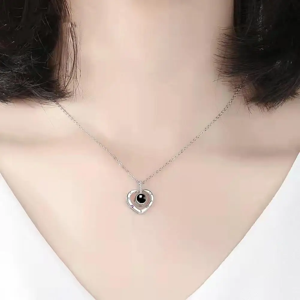 Stylish Photo Jewelry Personalized Photo Projection Necklace Memorial Jewelry Custom Pet Photo Pendant Chain Unique for Wife