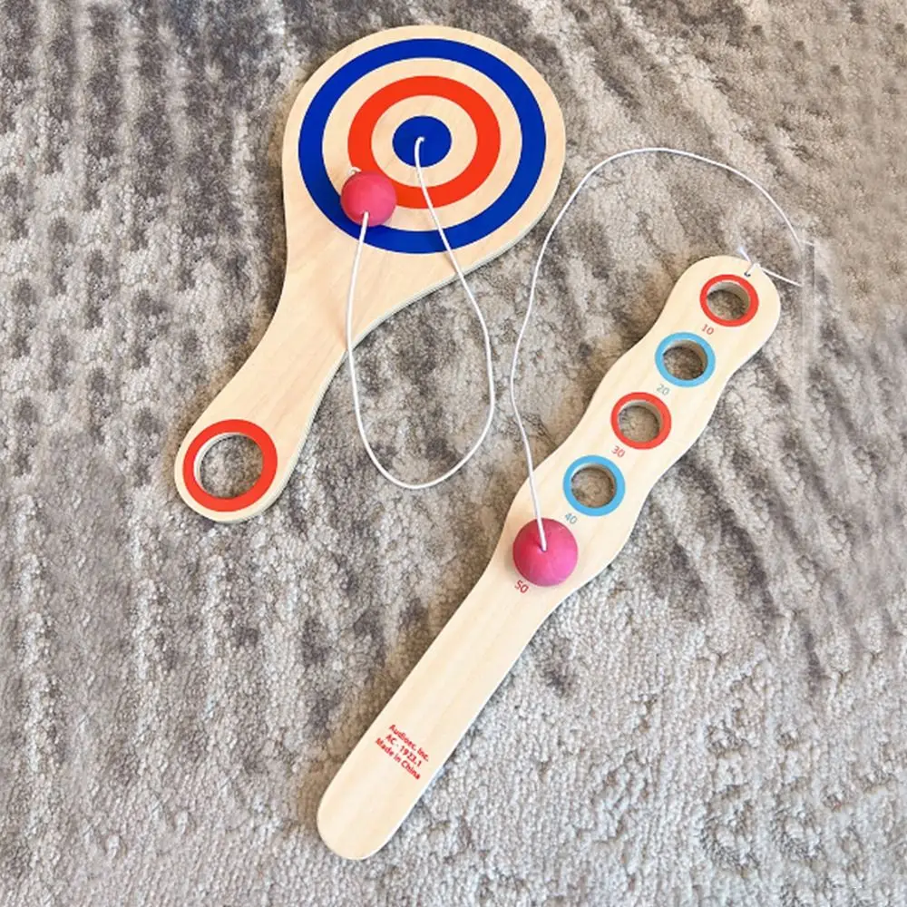 ไม้พาย ไม้พาย เกมบอลไม้ ลูกบอลสีแดง เชือกยางยืด ลูกบอลเป้าหมายไม้ ลูกบอลฝึกทักษะ เกมบอลเด้งกลับเพื่อการศึกษา