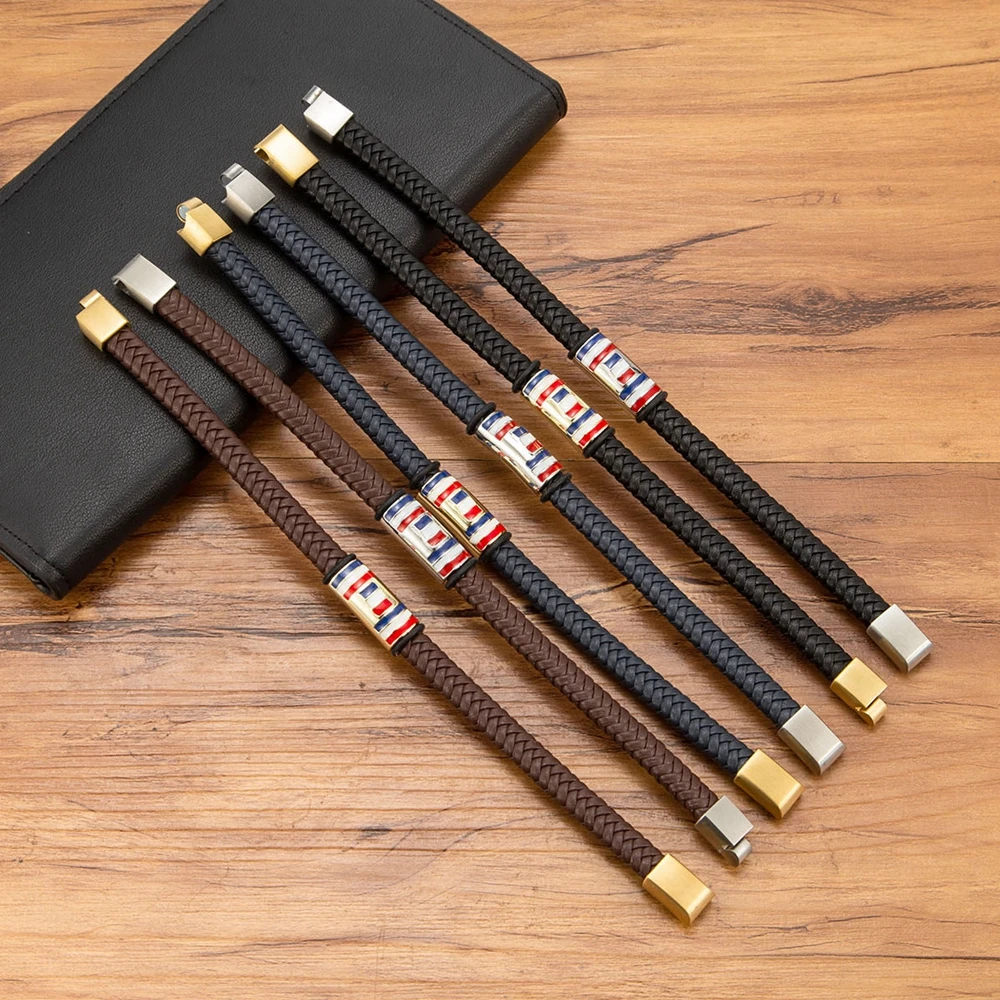 TYO A Steel And Gold Stainless Steel Men's Bracelet With A Niche Design Featuring The French National Flag Pattern
