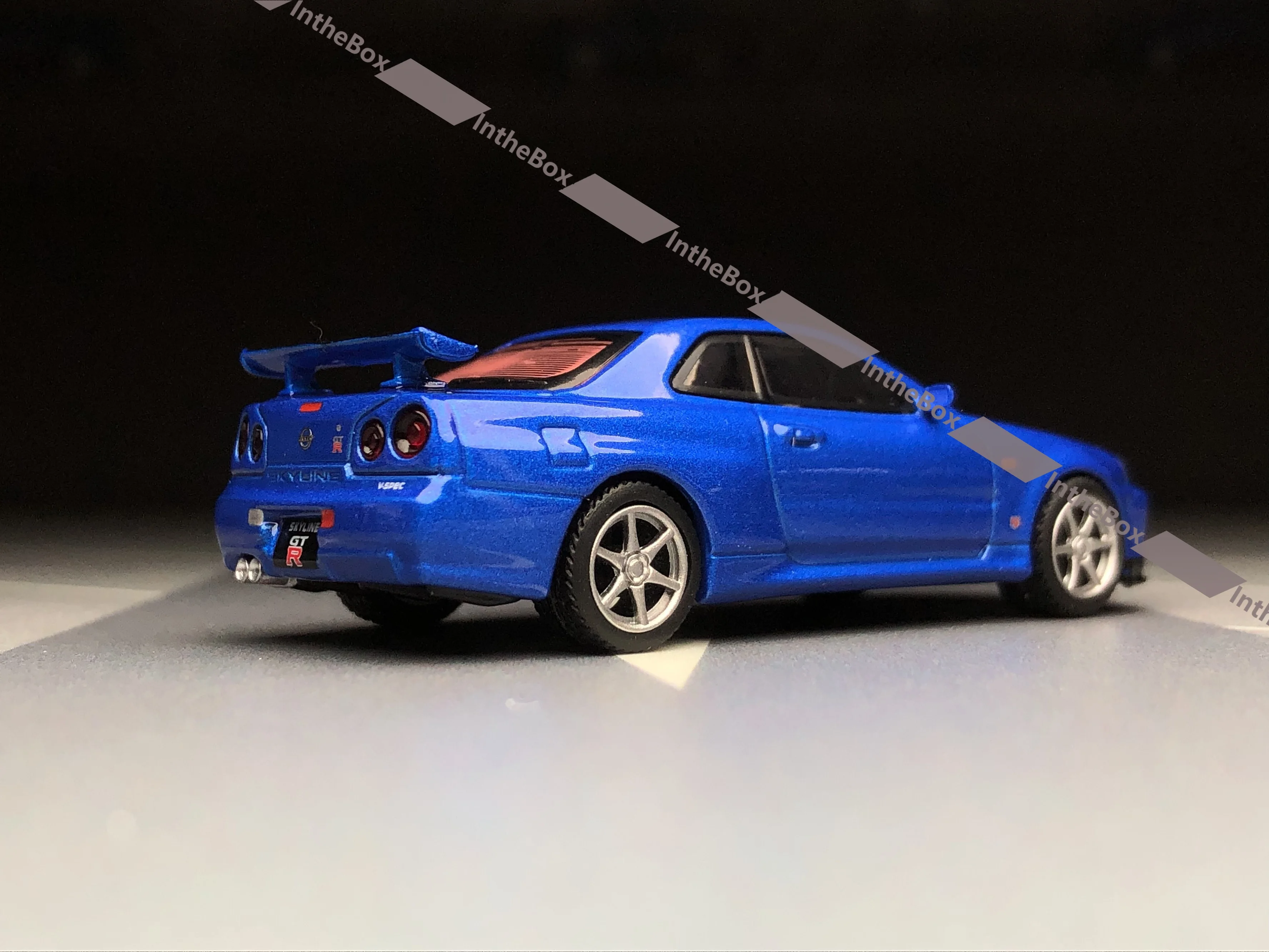 Minigt 1:64 759 Skyline GT-R R34 V-Spec Blaues Sportmodell Druckguss-Metallauto BN Modellautosammlung Limited Edition Hobbyspielzeug