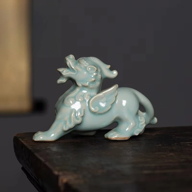 Handmade Longquan Celadon Tea Pet Elegant Pixiu Art Exquisite Miniatures Figurine  Statue Ceremony Teaset Collection