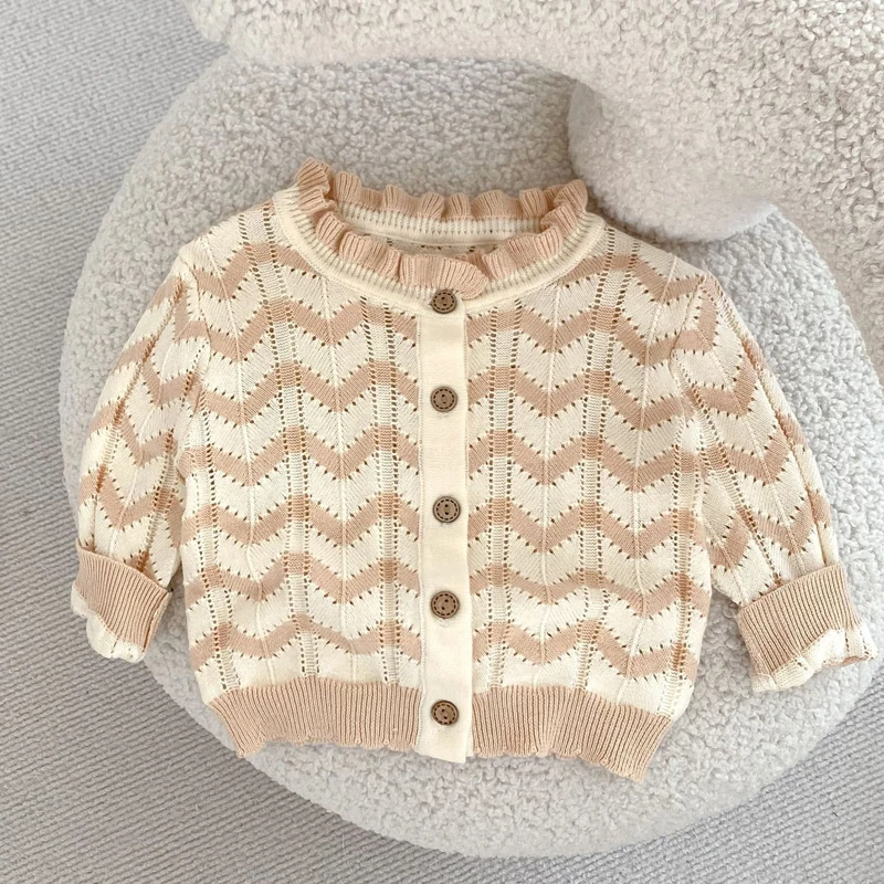 Autumn new baby clothing, 0-3 year old female baby, black fungus collar wave stripe hollow knitted sweater jacket