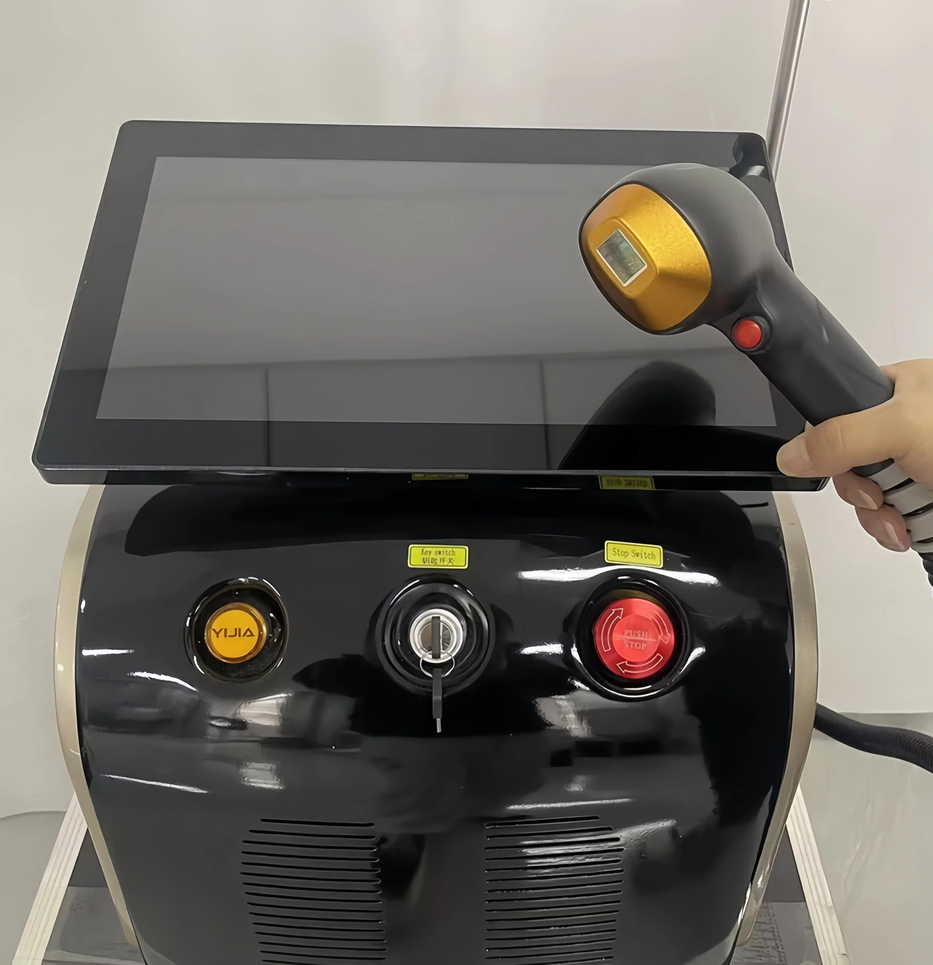 Diode Laser Hair Removal Machine Multi Wavelengths Painless Permanent Laser Hair Removal Device Alexandrit Laser 4000w