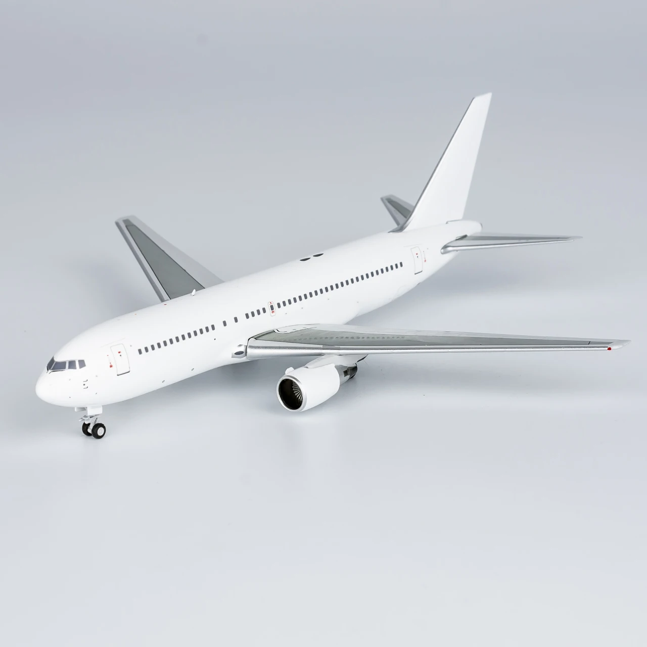 16000 Alloy Collectible Plane Gift NG Model 1:400 Boeing B767-200 CF6 engines Blank Model Diecast Aircraft Jet Model