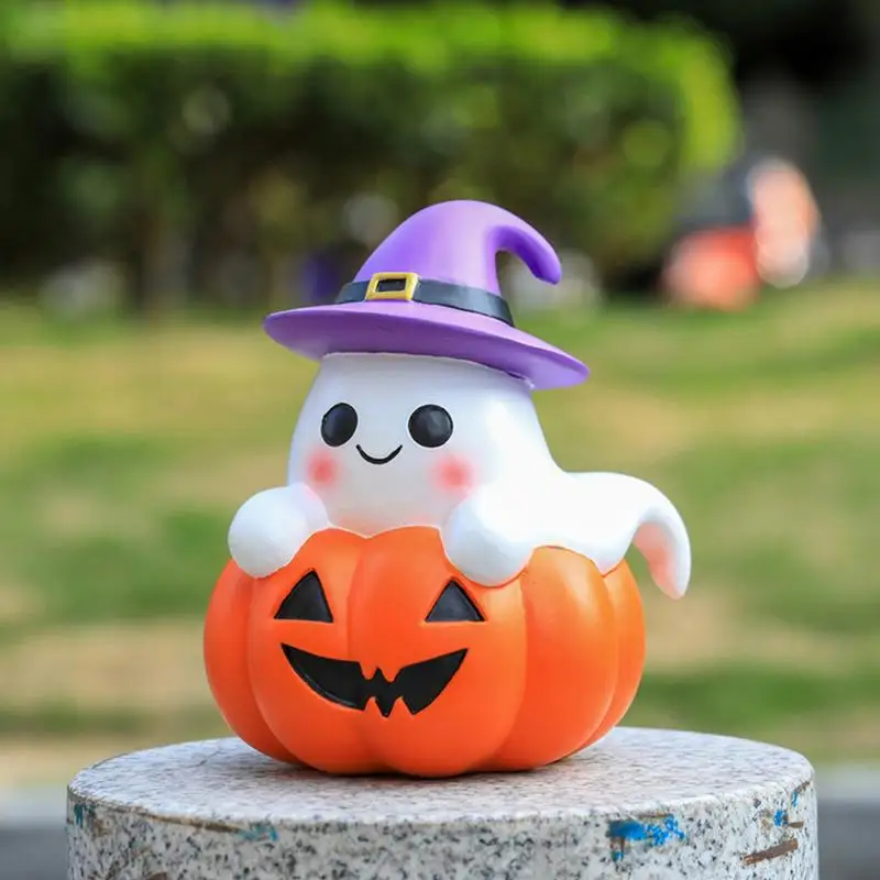 

Halloween Ghost Statue Horror Pumpkin Holding Ghost Resin Statue Creative Art Statue for Home Holiday Party Decoration