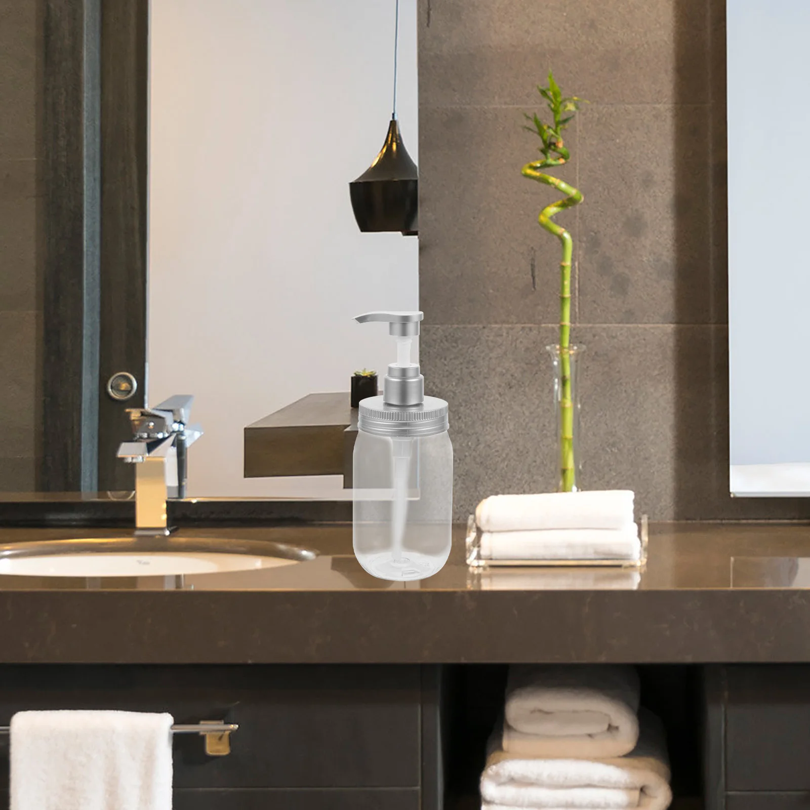 

2Pcs Press Pump Bottle 450Ml Refillable Liquid Soap Dispenser for Shampoo Body Lotion Compact Travel Shower Gel Container