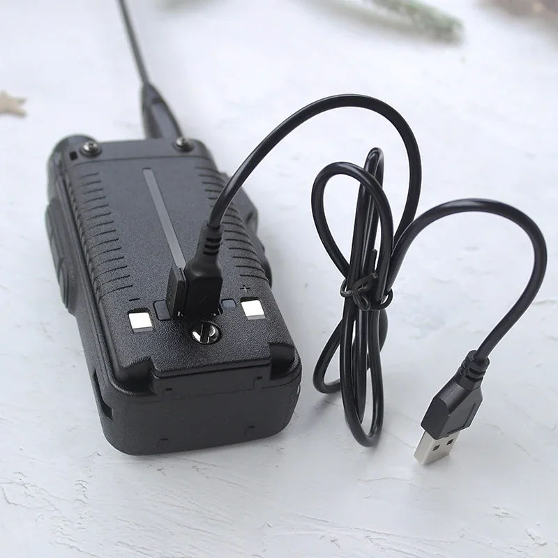 جهاز اتصال لاسلكي محمول طويل المدى ، مطابقة تردد بنقرة واحدة ، محطة راديو خارجية FM ، 50 ، شحن tpye-c