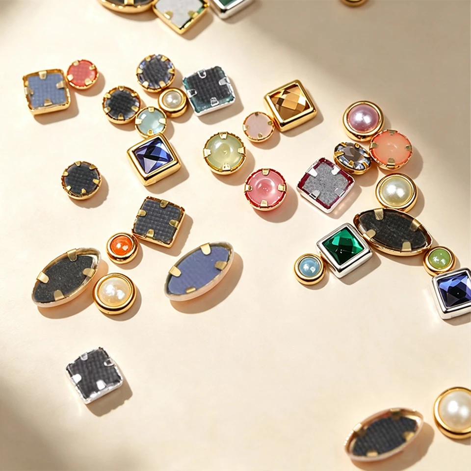 12 adornos de uñas 3D vintage barrocos, gemas con marco de metal, perlas barrocas, cristales redondos de zafiro y rubí, decoración de uñas 5