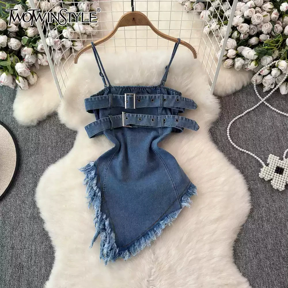 

TWOTWINSTYLE Solid Asymmetrical Denim Dresses For Women Strapless Patchwork Tassel High Street Slimming Dress Female KDR522044