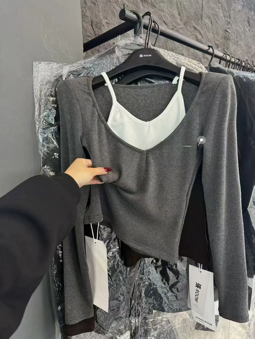 Coreano sle longo sve fce forrado fino ajuste ort t irt feminino inverno thiened oulder pad casual algodão topo