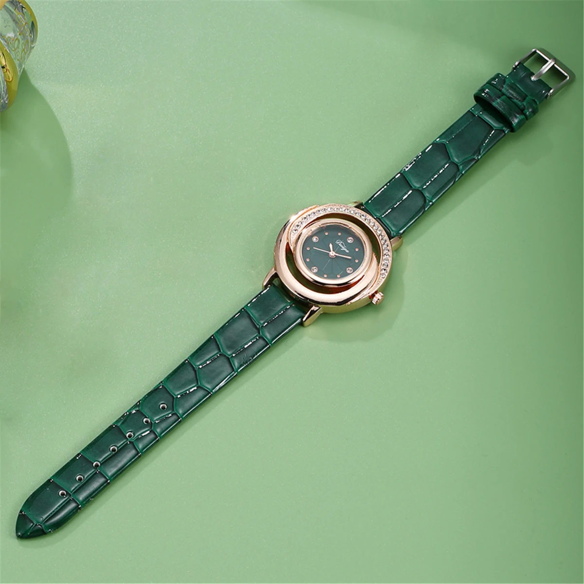 6pcs elegant green quartz watch set with leather watch, alloy case, pointer dial, electronic core, simple and versatile