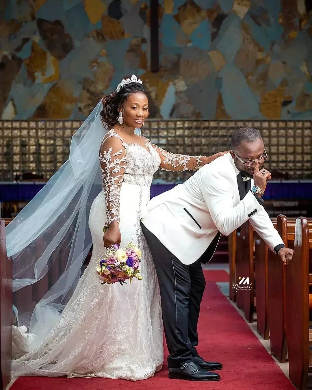 ชุดแต่งงานทรงเมอร์เมดแบบแอฟริกันขนาดพลัสไซส์สั่งตัดได้  ผ้าลูกไม้หรูหราแบบอาหรับ ประดับด้วยลูกปัด  คอทรงโอ  แขนยาวแบบซีทรู  ชุดเจ้าสาว