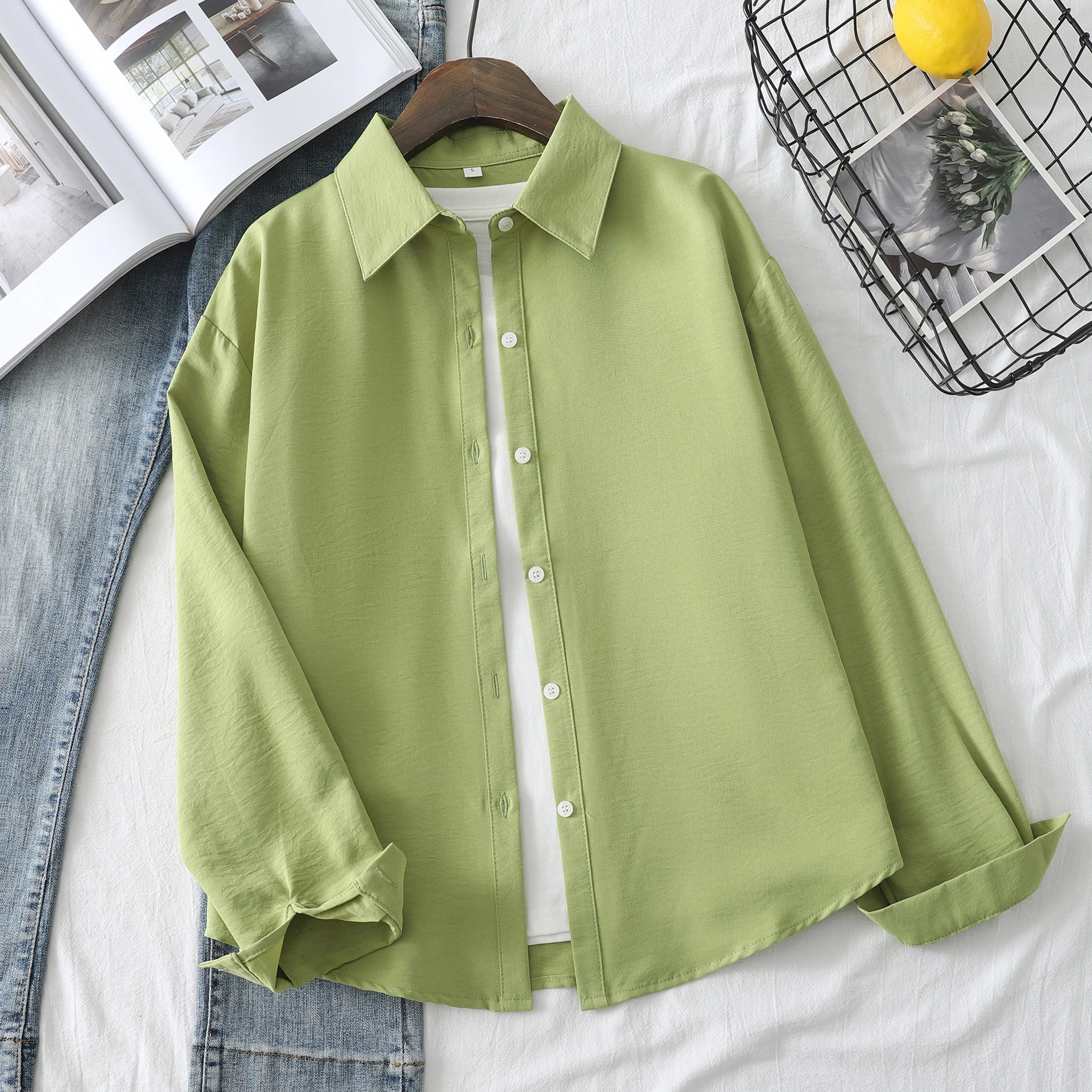 

2025 Новые простые женские рубашки с длинным рукавом, свободная посадка, мягкая повседневная рубашка, элегантная женская однотонная блузка и топы, одежда