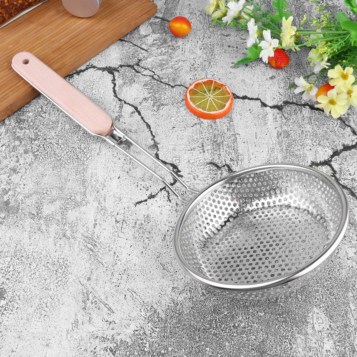 

Stainless Steel 14Cm Oil Control Skimmer Wood Handle Perforated Net Basket For Fries Vegetables Meat Cooking Kitchen