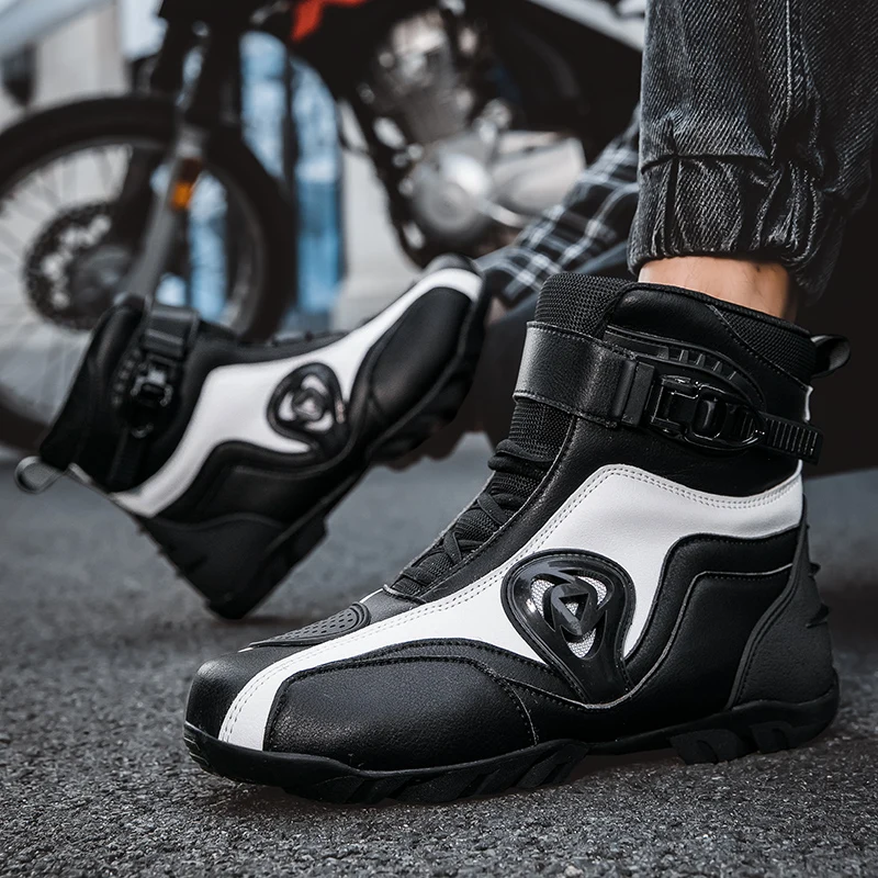 Motorcycle Boots Man Studded Boots Waterproof Motorcycle Shoes Wear-Resistant Motocross Boots Anti-Fall Motorcycle Equipment