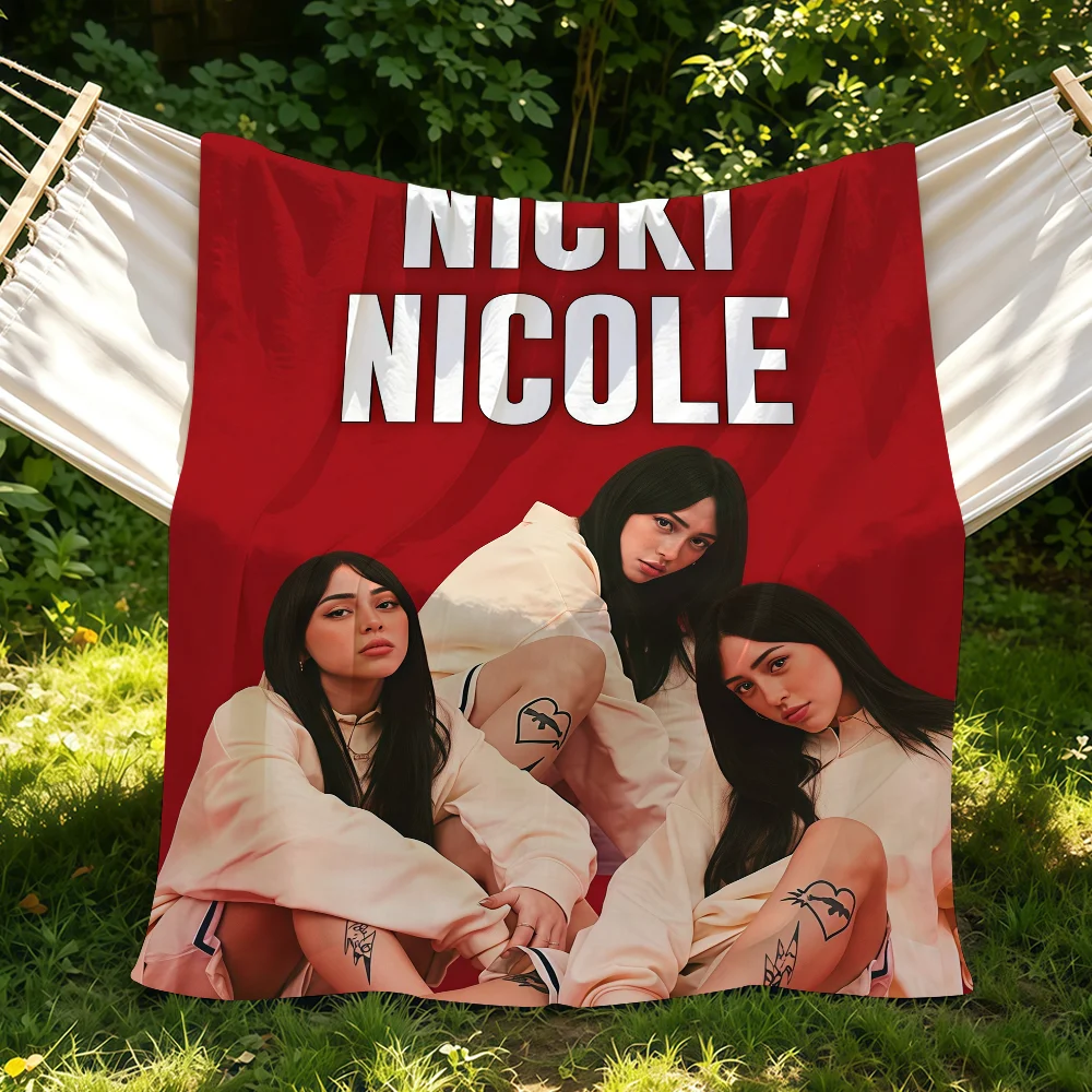 Singer N-nicki N-nicole Blanket Suitable For Sofas Beds Offices Cars Outdoor Travel An Ideal Gift For Friends Family
