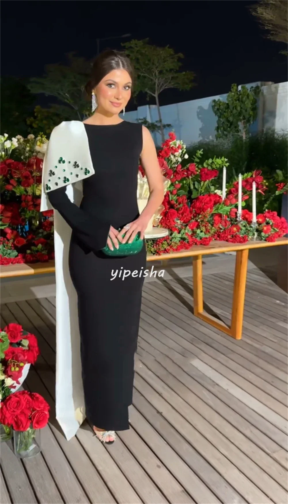 Customized Elegant Black O Neck Mother Of The Bride Dress 2024 Fashion One Shoulder Long Sleeves Sequined Ruched Straight Evenin