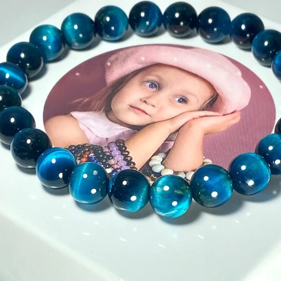 

New trendy blue apatite bracelet. Handmade with natural stones, exuding charm. Ideal jewelry gift for both men and women.