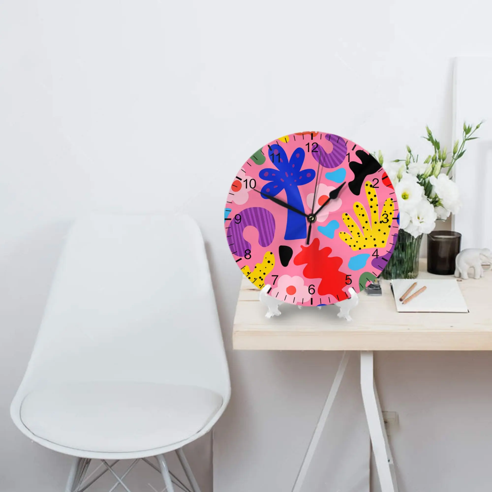 Modern Round Wall Clock Silent Non-Ticking Eco-Friendly Plastic Abstract Floral Print Battery Operated Hanging Clock