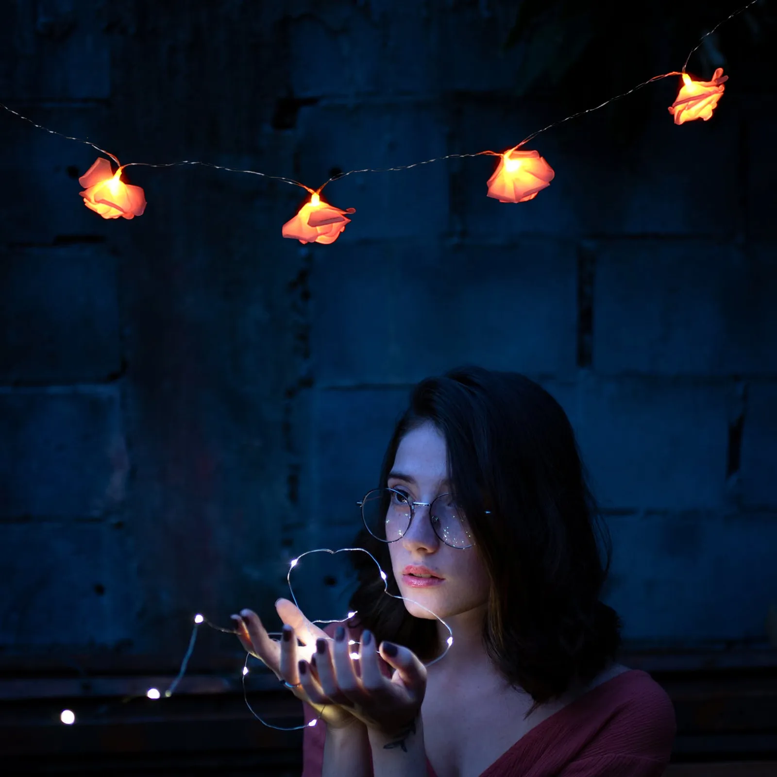 conjunto-de-luzes-led-em-forma-de-rosa-para-decoracao-lampada-suspensa-para-festas-jardins-e-celebracoes-de-casamento