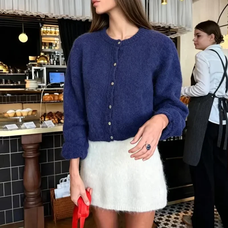 TARUXY Women's V Neck Long Sleeve Knitting Cardigan Solid Crew Neck Single-Breasted Casual Fashion Cropped Knit Coat 2026 Autumn
