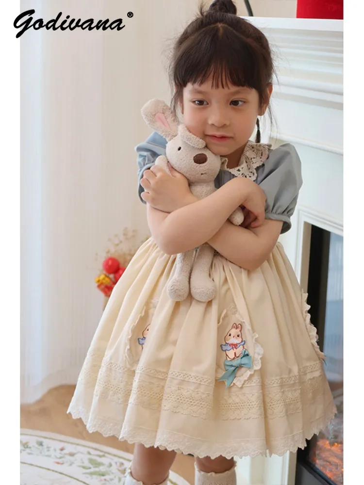 

Оригинальное летнее платье ручной работы в стиле Лолита для девочек, милое, с вышивкой кроликов, пышными рукавами и кружевной отделкой на горловине, для дня рождения и праздников