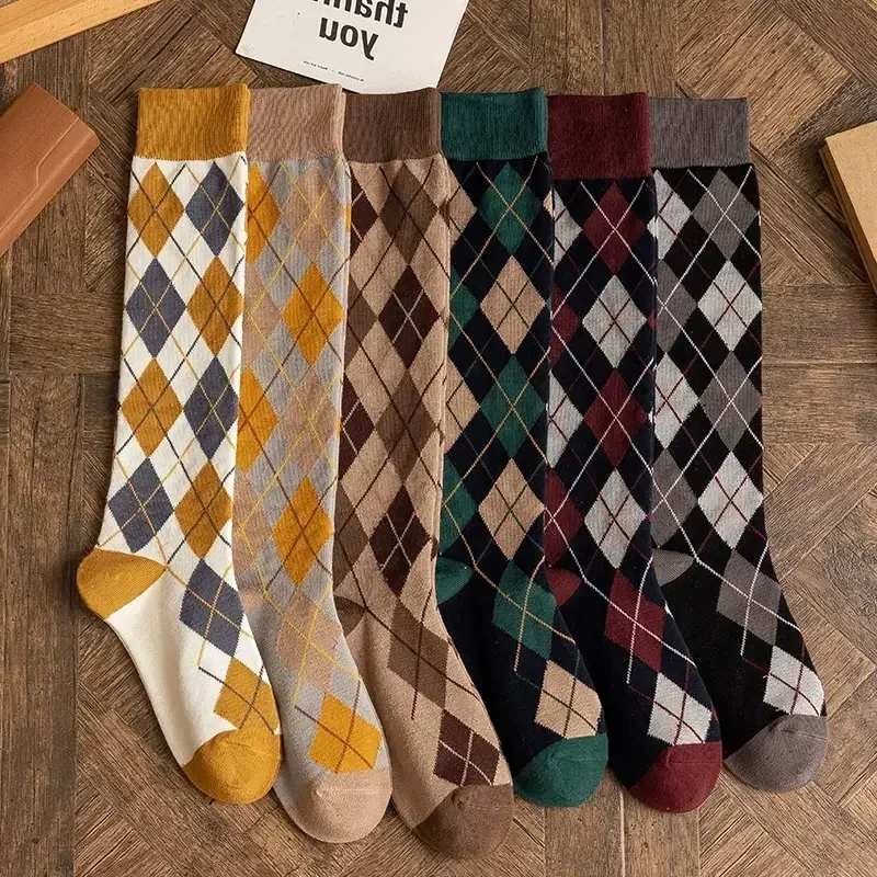 New Fashion Plaid Women Stockings Long Socks Stockings Women College Style Knitted Cotton Knee Socks Stockings School Girls