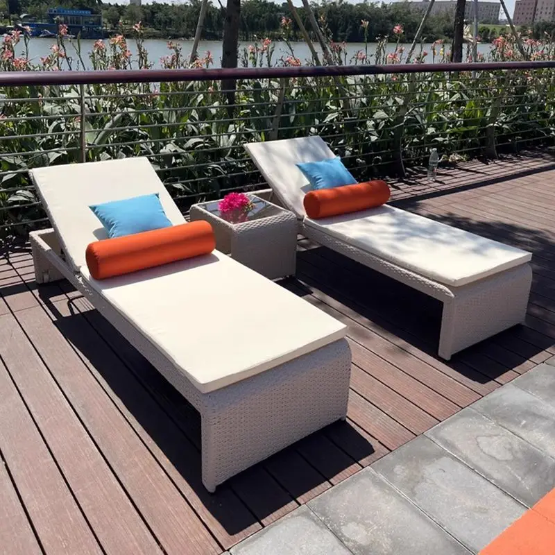 Poltrone per piscina all'aperto Sedie da spiaggia in rattan balneare Protezione solare Cortile Giardino Hotel Letto per il tempo libero all'aperto all'aperto